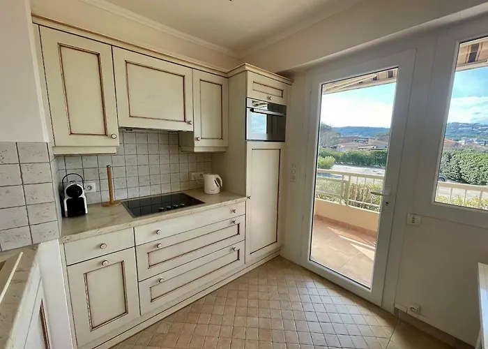 Bouillabaisse In St Tropez Apartment