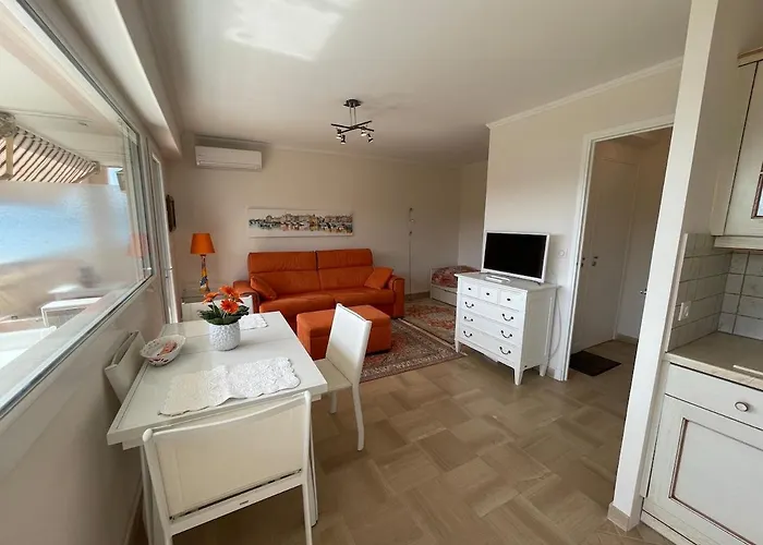 Bouillabaisse In St Tropez Appartement